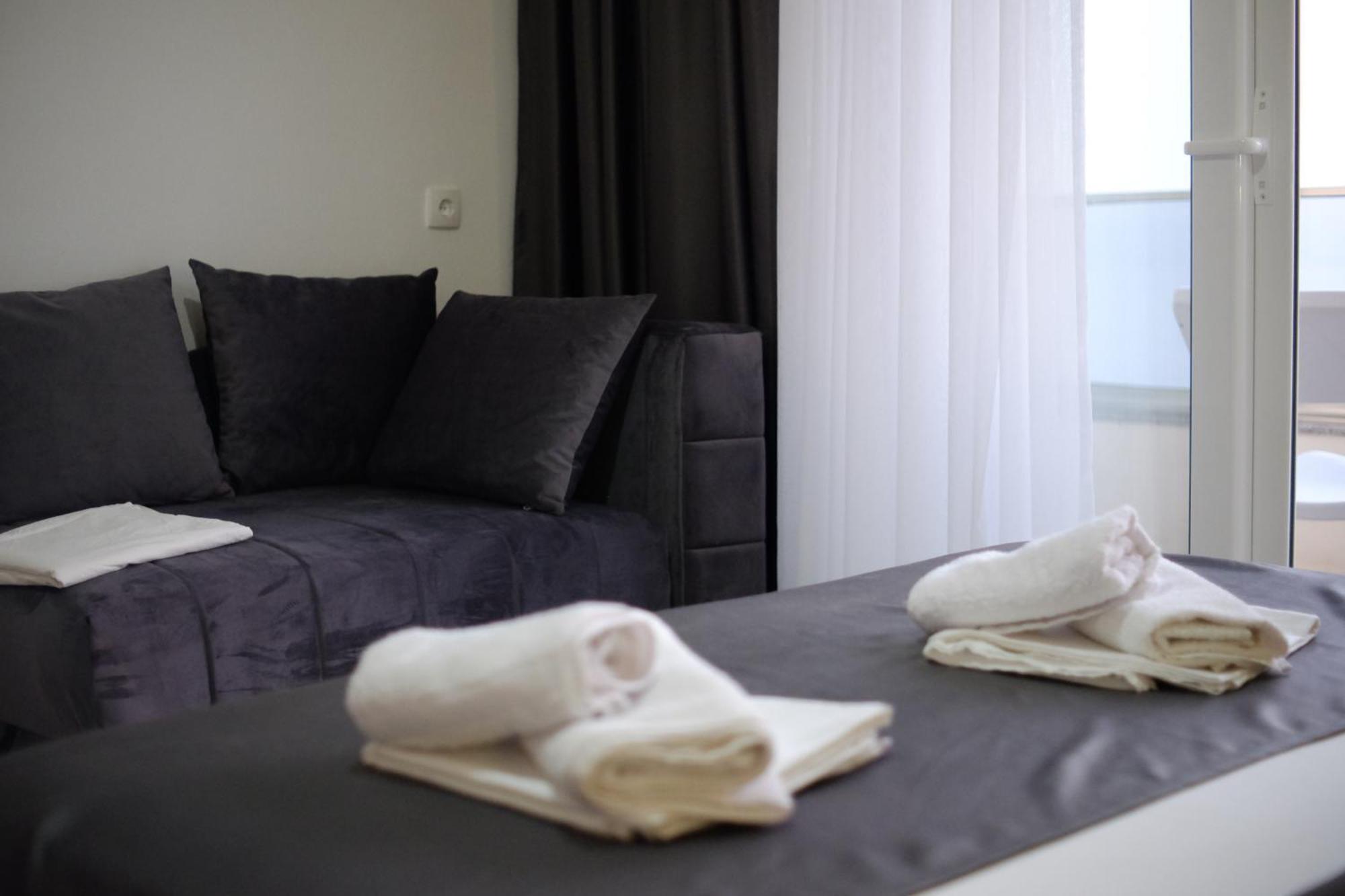 Molla Apartments Улцинь Экстерьер фото
