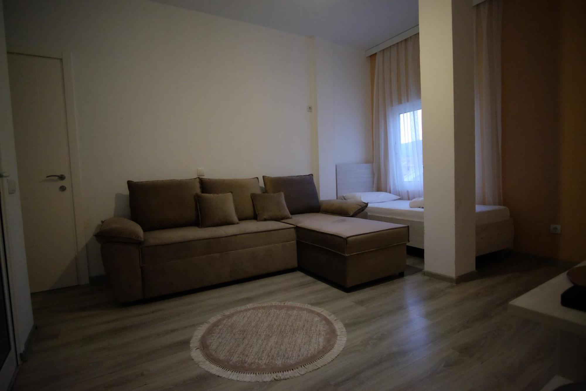 Molla Apartments Улцинь Экстерьер фото