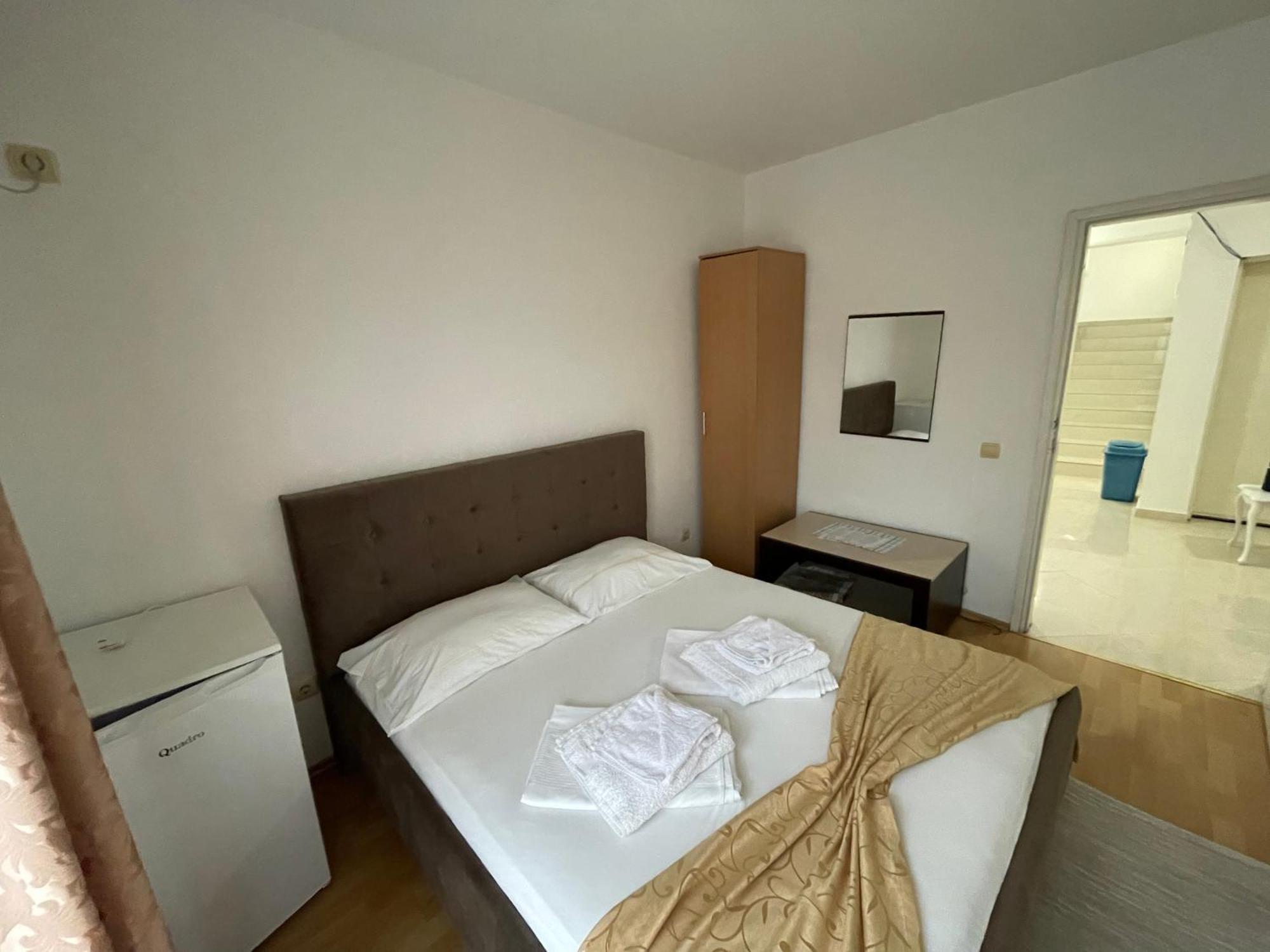 Molla Apartments Улцинь Экстерьер фото